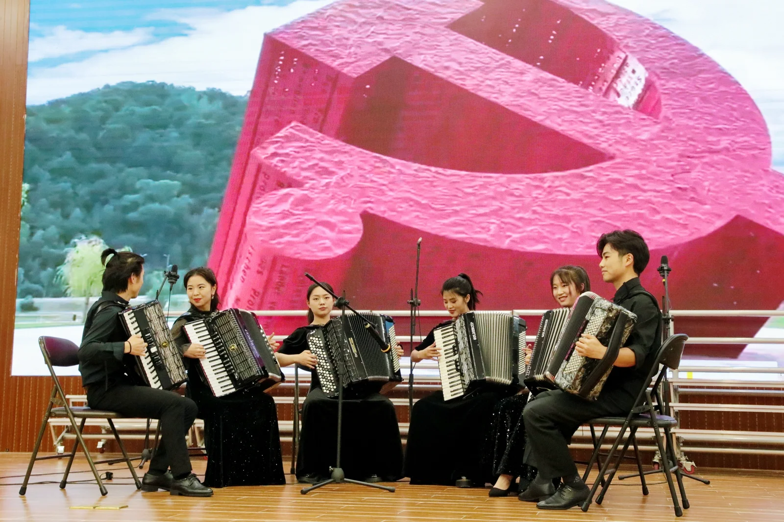 retouch_2023051922433891.max-1600x1600.f